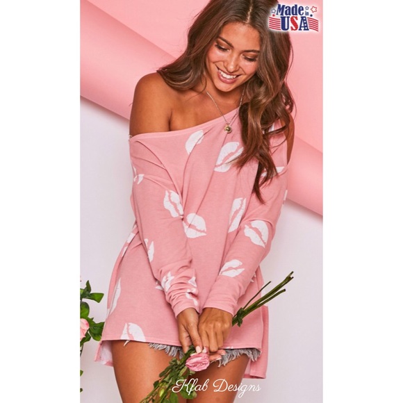 ❤️LAST 1! Asymmetrical Cutout Super Soft Lip Top! - Picture 3 of 9